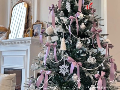 The Christmas tree this time is really beautiful~ 🎀